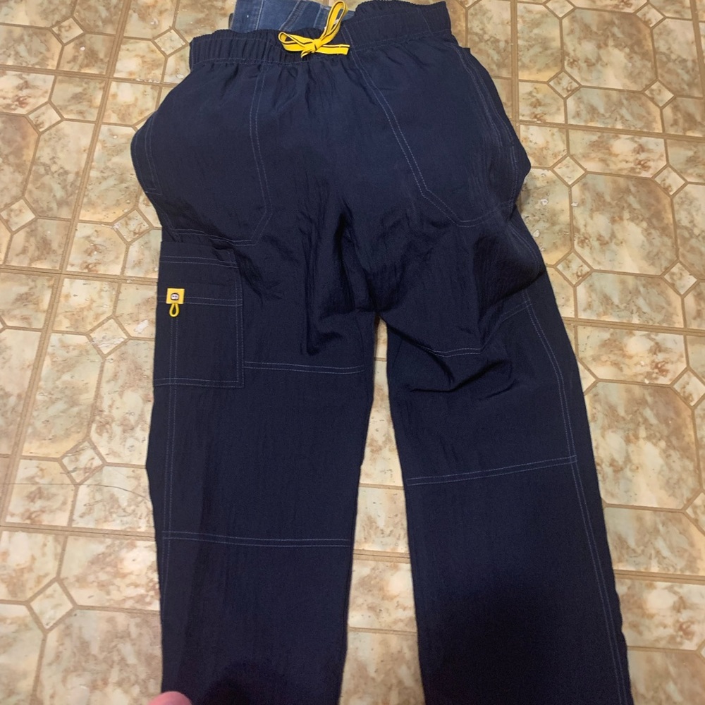 New Scrub pants labeled size large